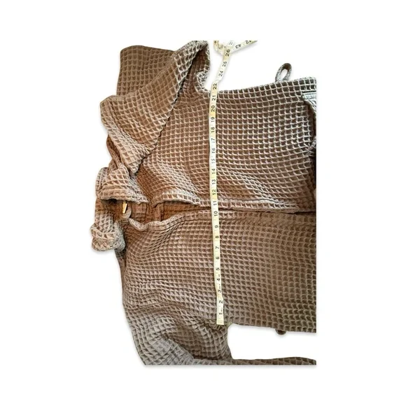 Waffle Hooded Robe Gray Taupe Size L - Gently Used, Cozy! 🛁 - Picture 7 of 9